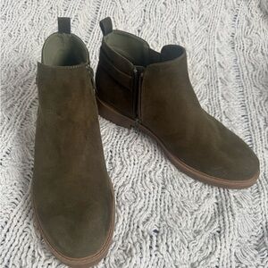 Esprit Olive Ankle Boots